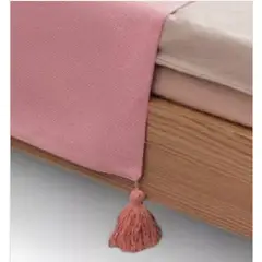 GENERICO - Piecera para cama 2 plaza - king en lino pompones 70x210 cm color rosa