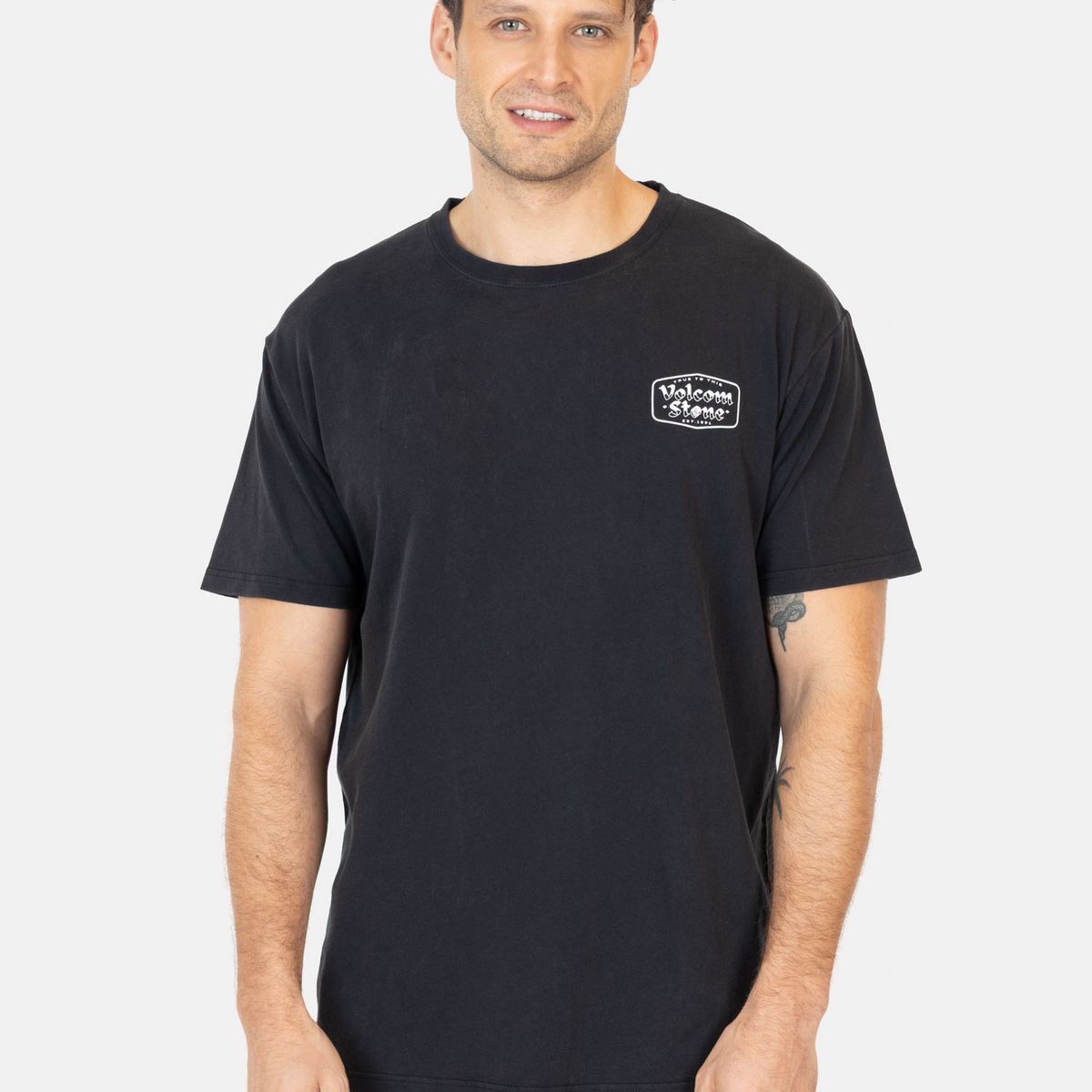 VOLCOM - Polera MC Stone Buckle Negro Hombre Volcom