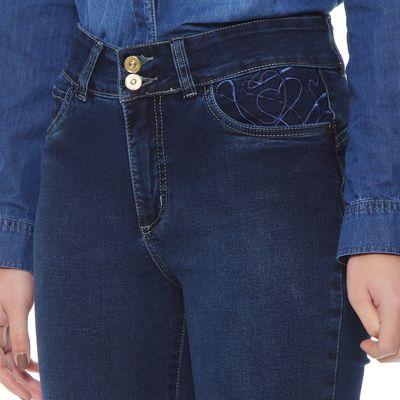 Imagen 2 del producto JEANS RECTO TIRO ALTO PRETINA MEDIA APLICACION BORDADO