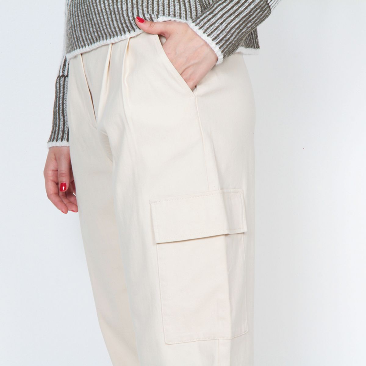 WADOS - PANTALON CARGO TIRO ALTO PRETINA BASICA 1 BOTON