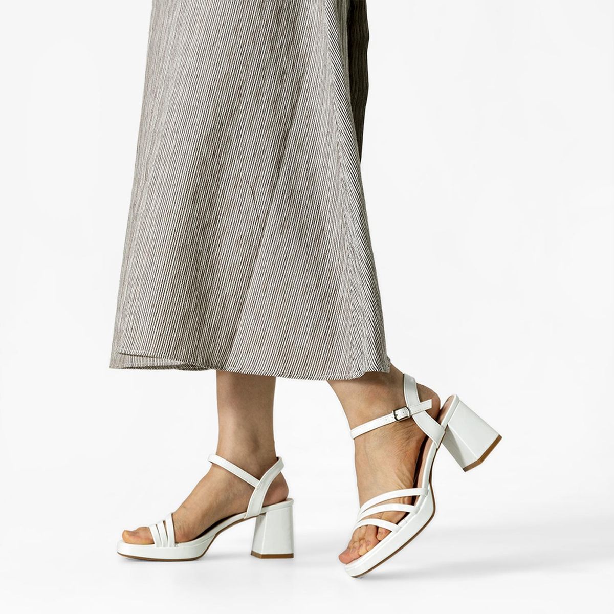 WEIDE - SandaliaTaco Grueso Simil Charol Mujer Weide YOU531