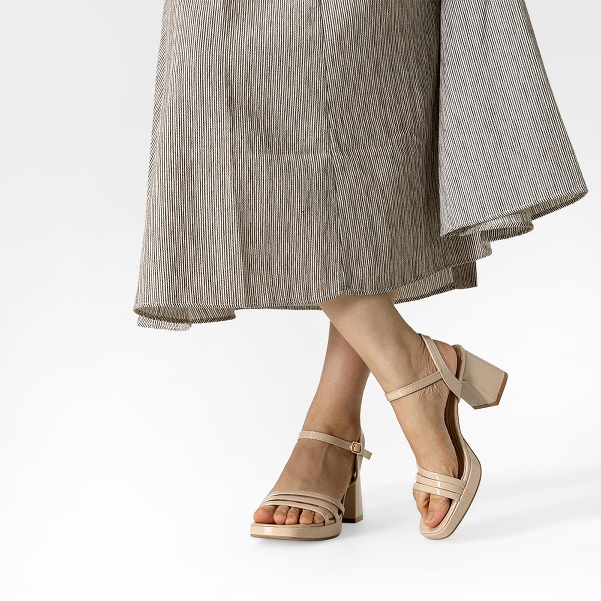 WEIDE - SandaliaTaco Grueso Simil Charol Mujer Weide YOU531