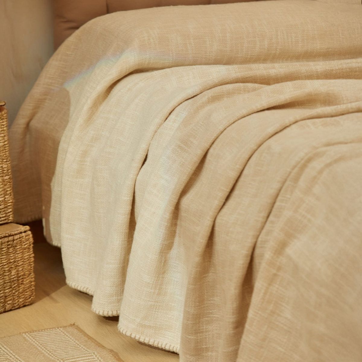 FORM DESIGN - Colcha Asilah 240x260 (cama 2 plazas o Queen) Calma House