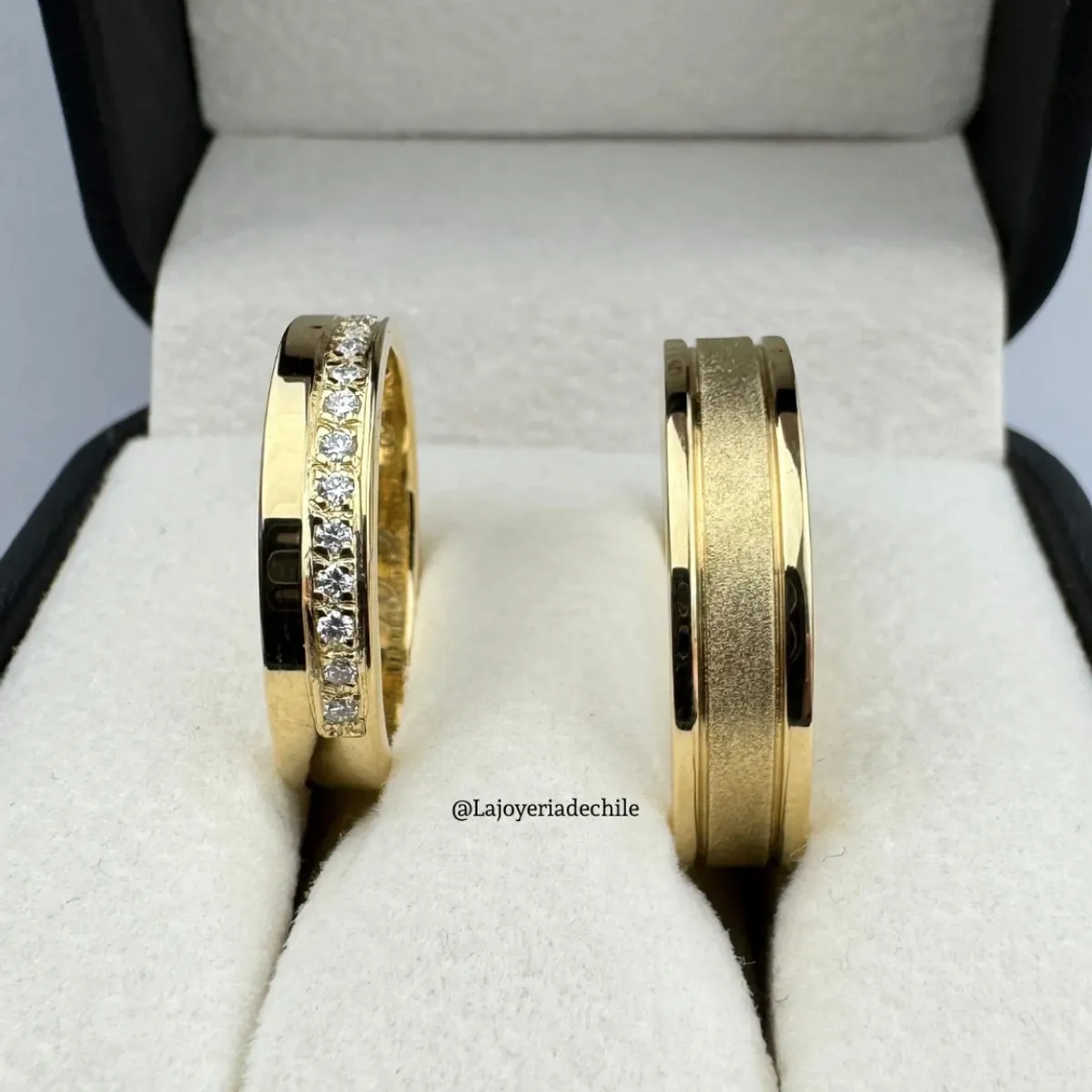 GENERICO - Anillo de Matrimonio Gold Coast