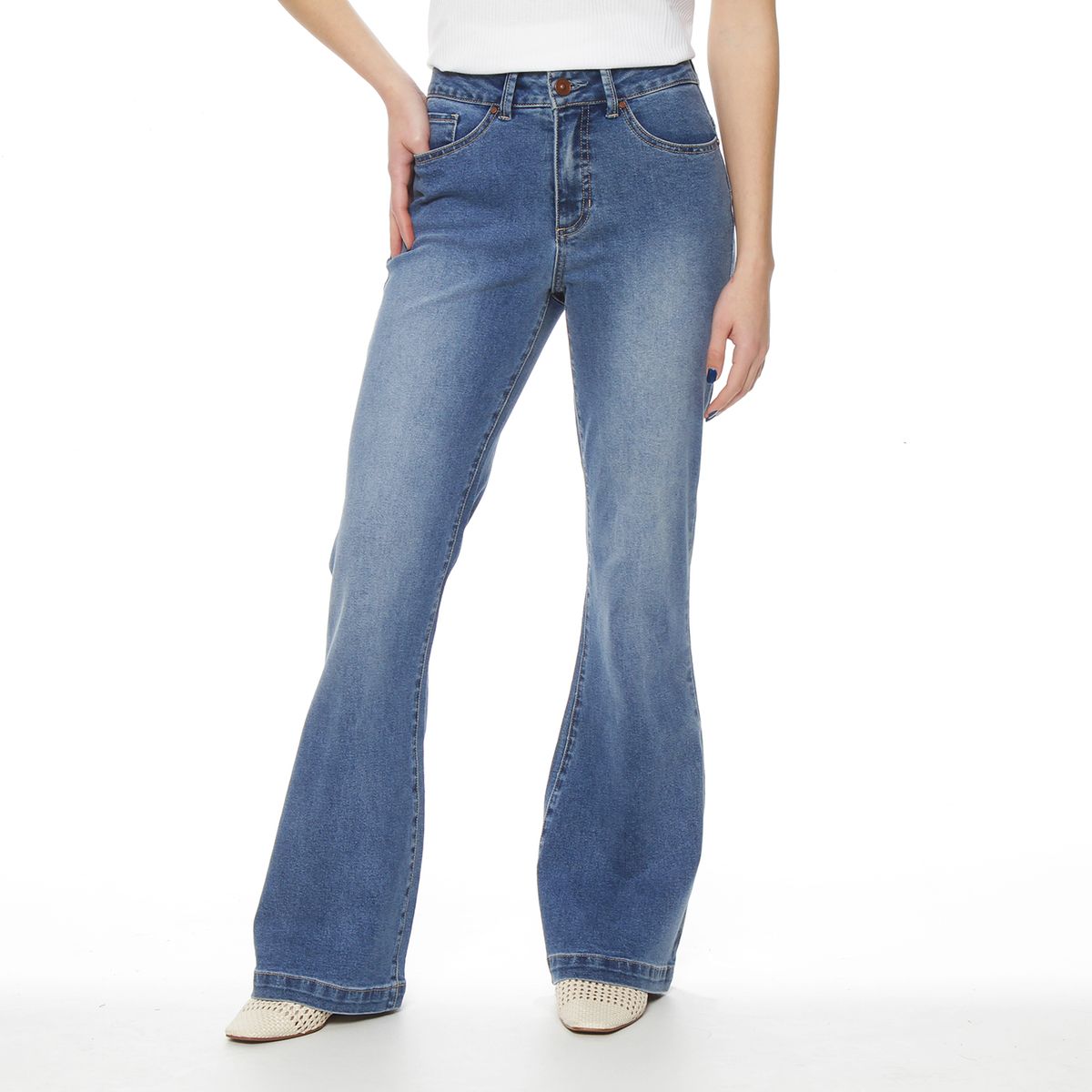 WADOS - JEANS FLARE TIRO ALTO PRETINA BASICA 1 BOTON
