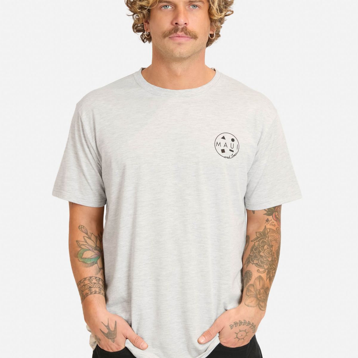 MAUI AND SONS - Polera MC Soramo Gris Hombre Maui And Sons - Negro