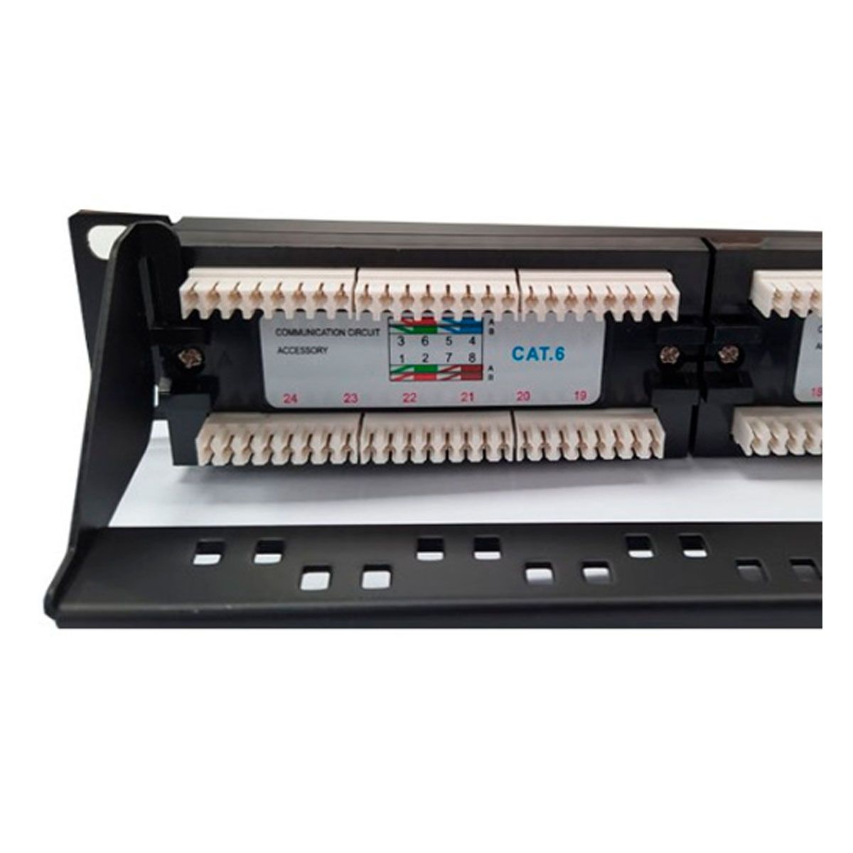 ATLANTICSWIRE - PATCH PANEL CAT6 24 PUERTOS, CON ORDENADOR