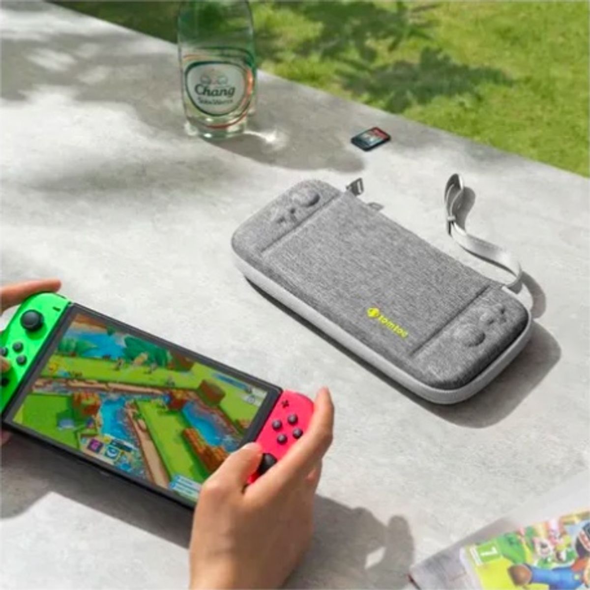 ATLAS - Estuche Ligero Para Nintendo Switch Oled