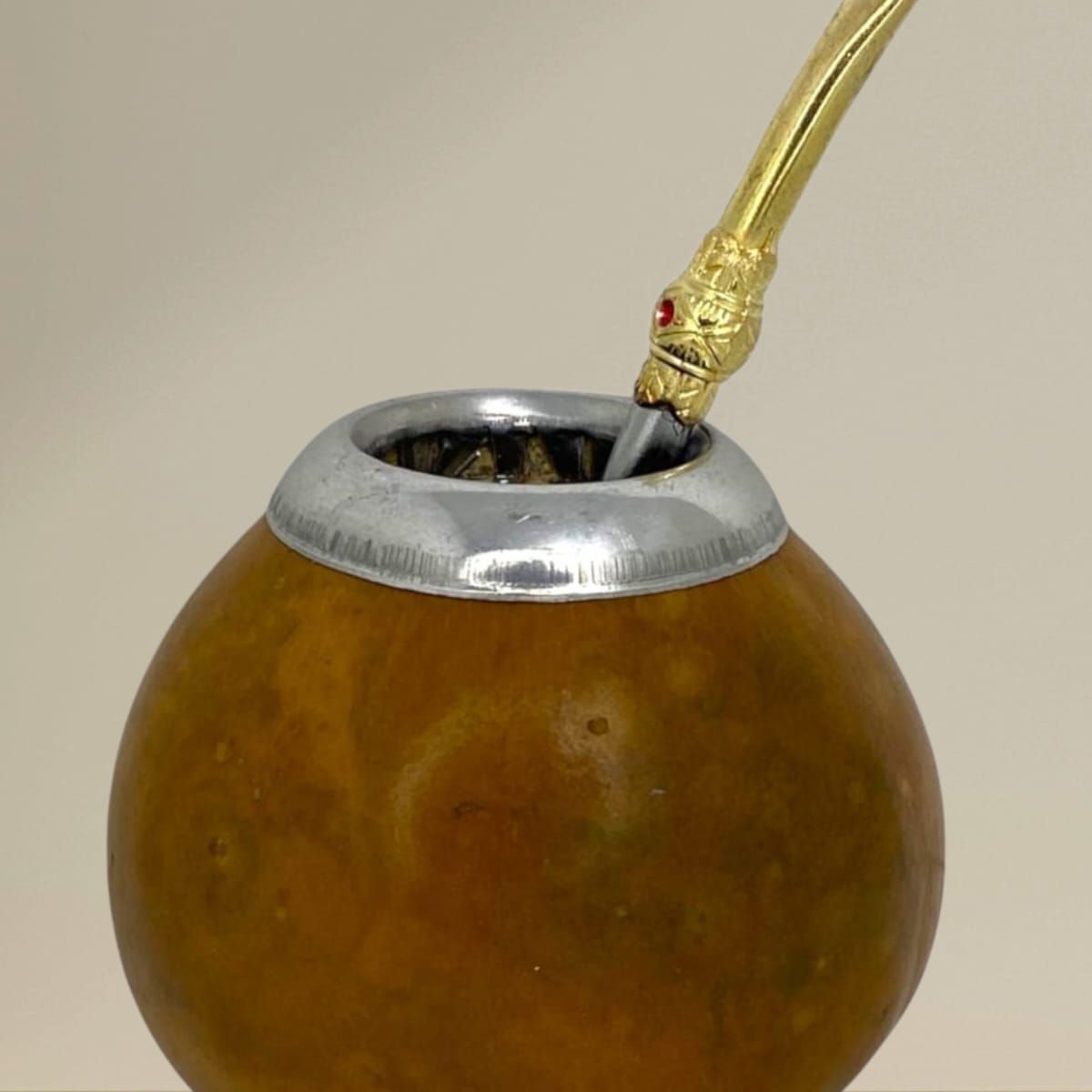 GENERICO - Mate Artesanal De Calabaza Con Virola De Aluminio + Bombilla