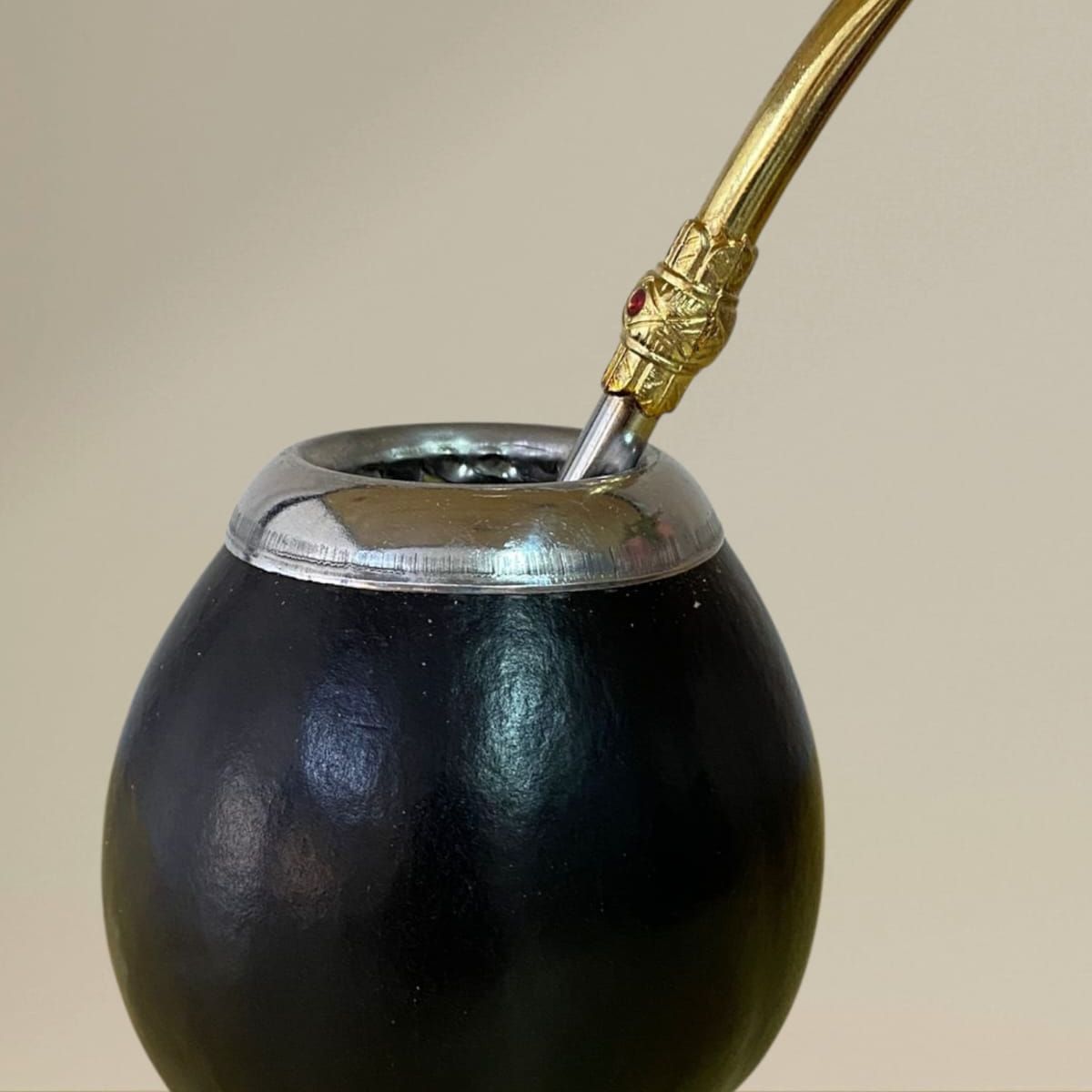 GENERICO - Mate Artesanal De Calabaza Con Virola De Aluminio + Bombilla