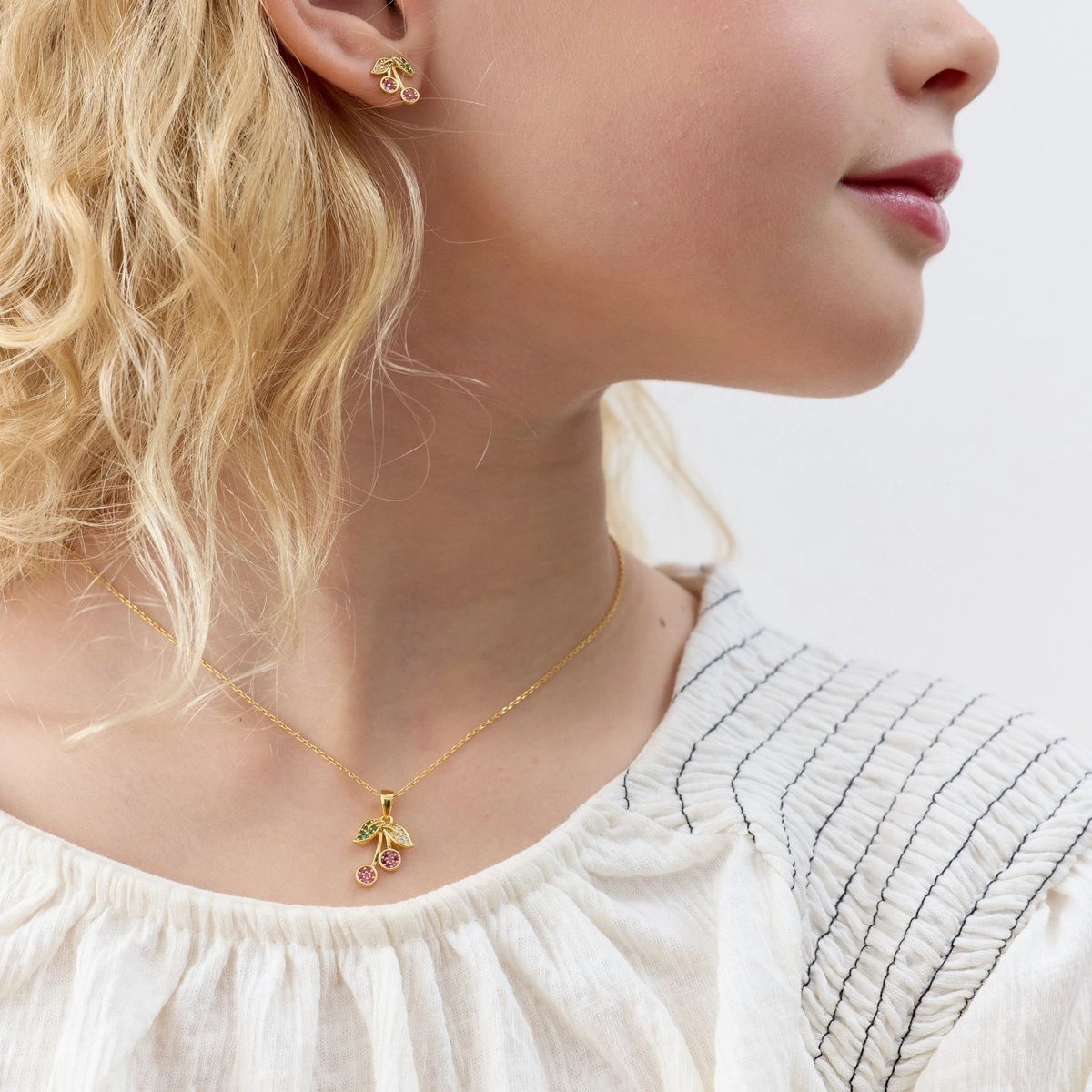 TIANA JOYAS - Collar de Cereza con Circones de Plata 925 enchapado en Oro 18k