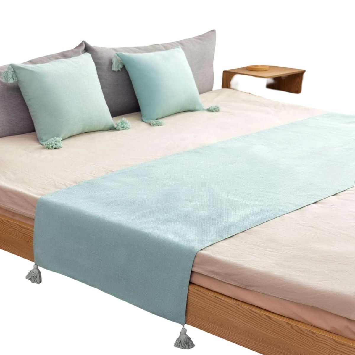 GENERICO - PIECERA MAS 2 FUNDAS CON POMPONES VERDE MENTA