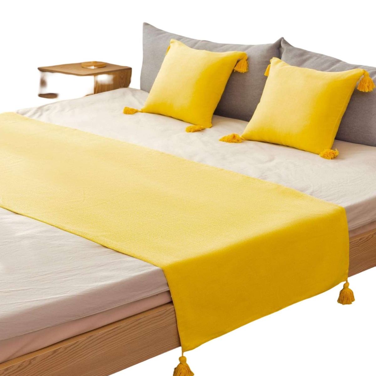 GENERICO - PIECERA MAS 2 FUNDAS CON POMPONES AMARILLO