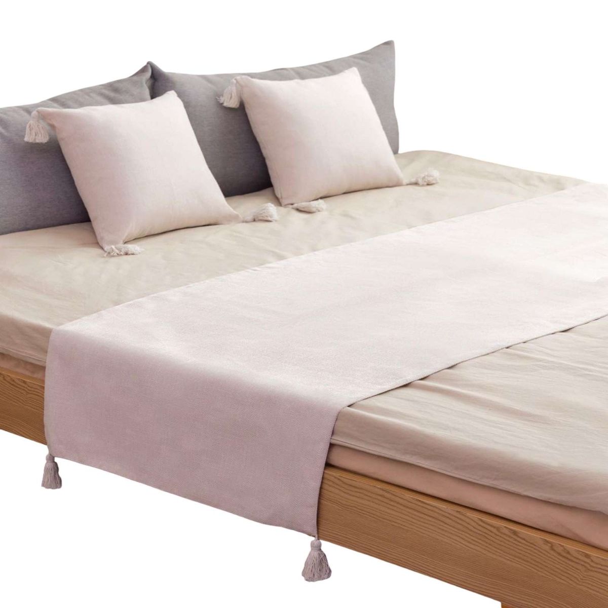 GENERAC - PIECERA SIN FUNDAS CON POMPONES BEIGE