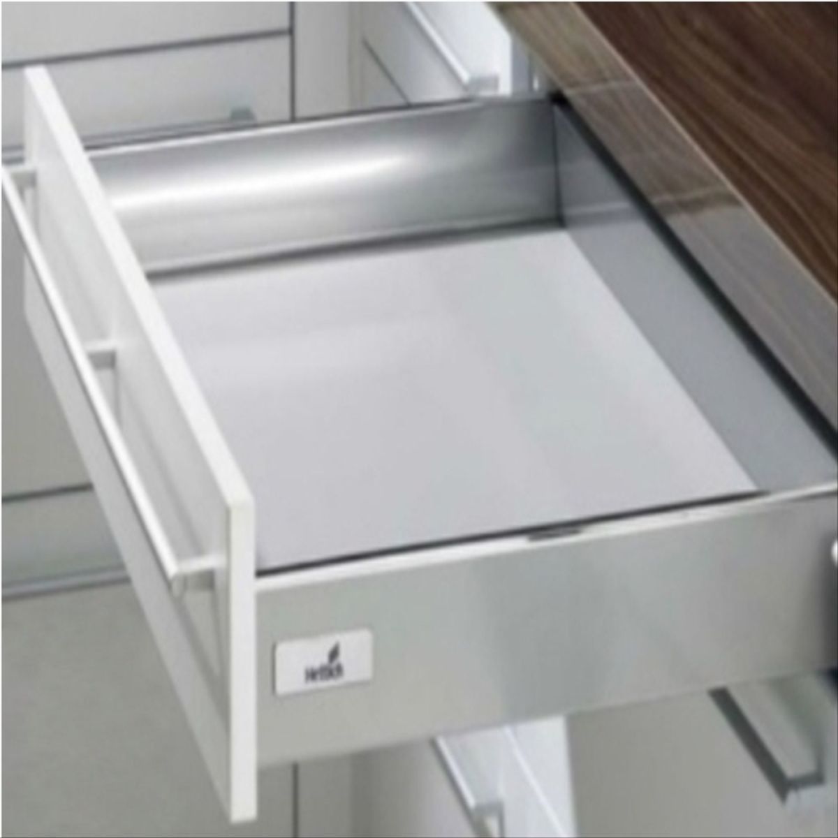 HETTICH - Cajón bajo extracción parcial con cierre suave plata 300 mm Innotech