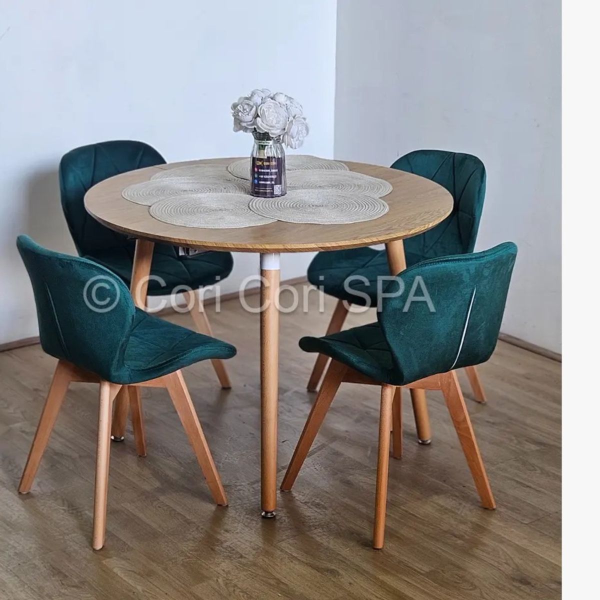 CORI CORI - Comedor Mesa Expandible 100-140-180cm + 4 Sillas Mariposa Velvet Verde