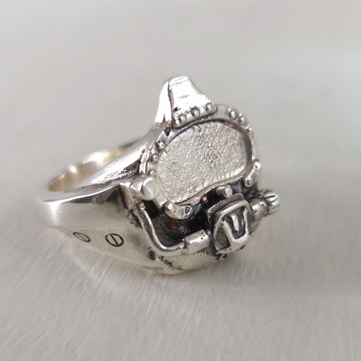 GENERICO - Anillo de Plata 950 Hombre Casco de Buzo