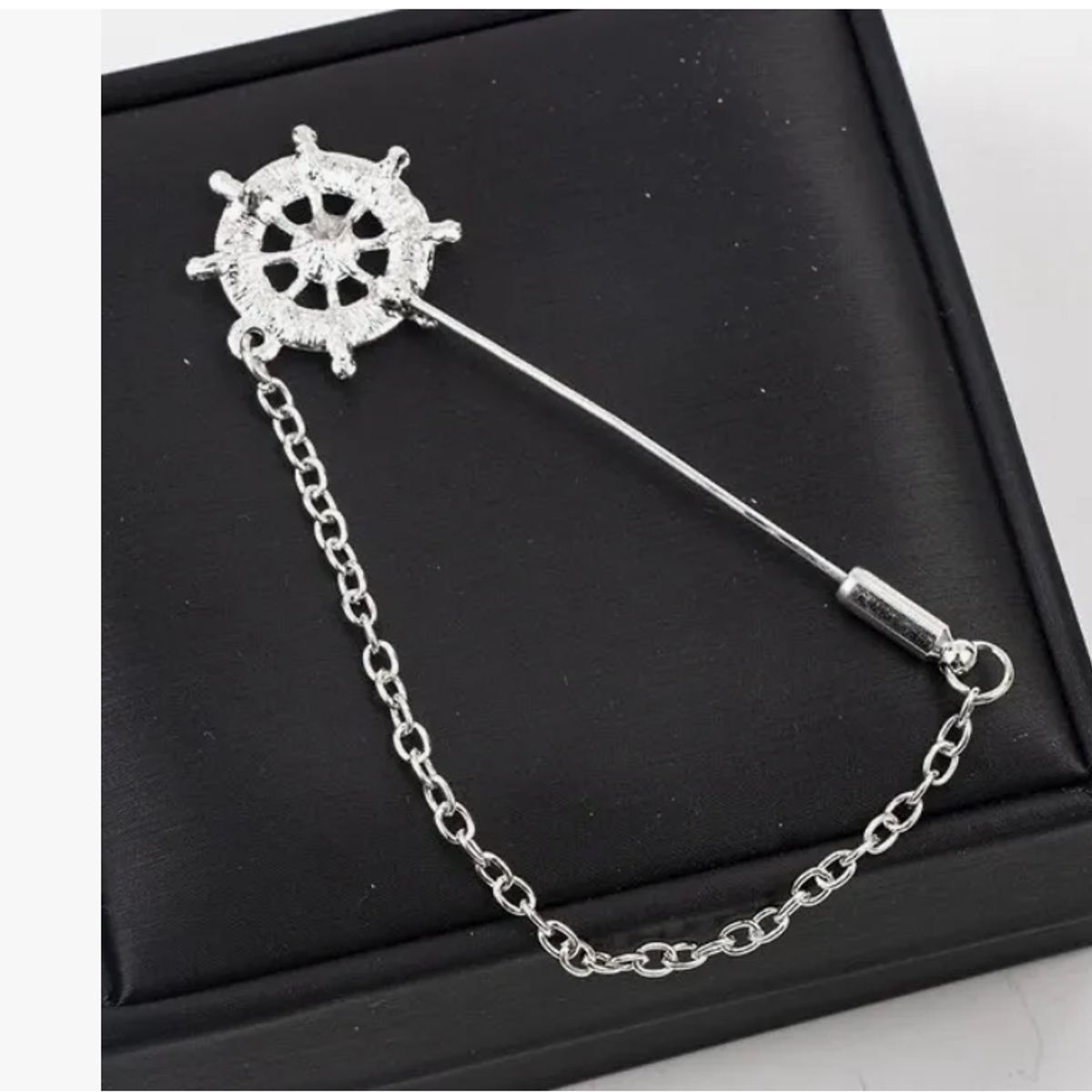 XPRESS RECHARGE - Broche Con Borla Unisex Cadena Para Camisa y Traje