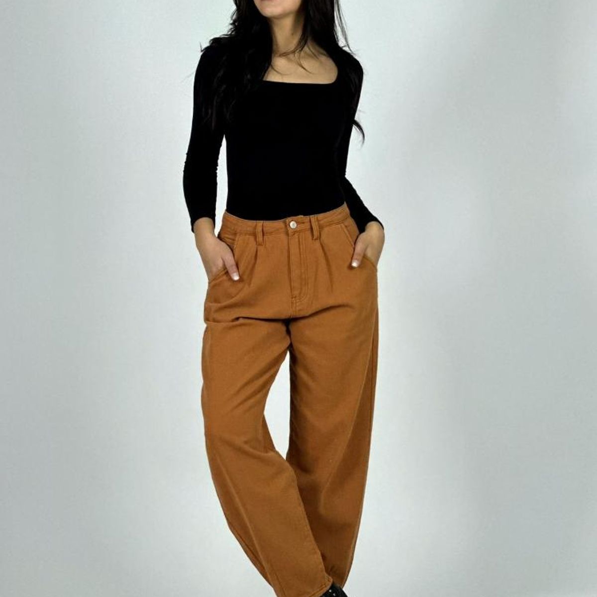 ENIGMATICA BOUTIQUE - Pantalón Italiano Estilo Mom - Blanco