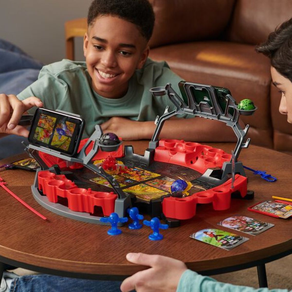 BAKUGAN - Bakugan Figura Dragonoid Con Set Batalla Arena Deluxe Ataque