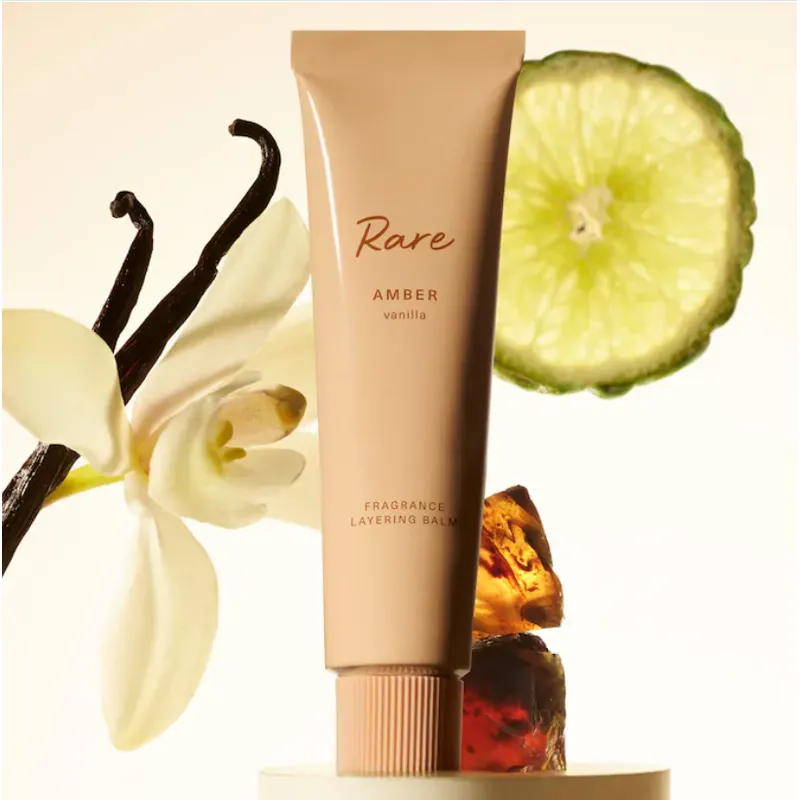 RARE BEAUTY - Bálsamo Layering Amber Vanilla 20 ml Rare Beauty