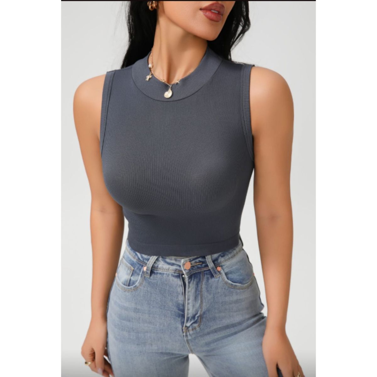 LIKE SHOP - Polera Corta Mujer Top Sin Manga Full Elasticada Cuello Alto 9009