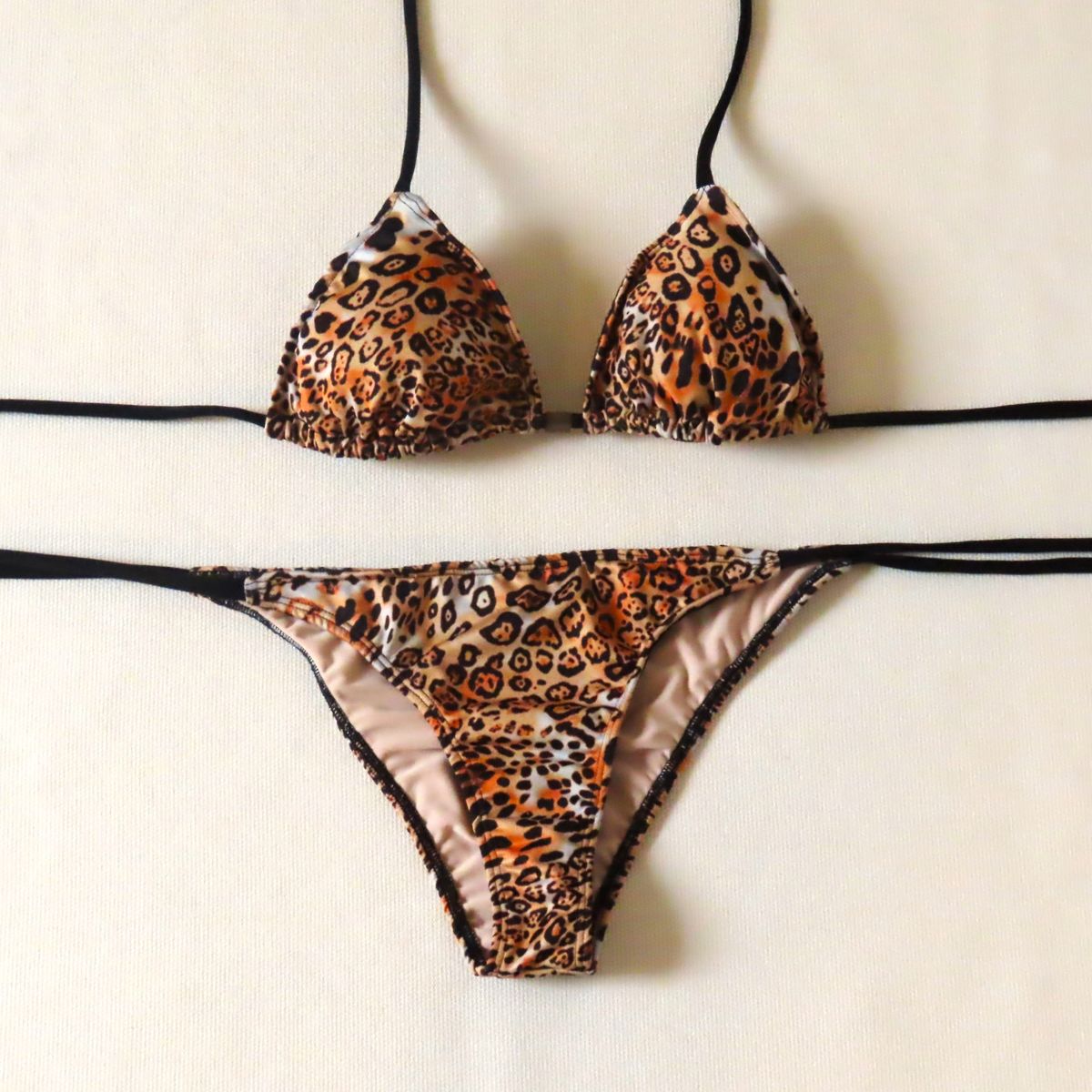 CREA PRINT - Traje de baño Bikini mujer Mod CHOCOLATE Top de Triángulos y Bottoms de tiras