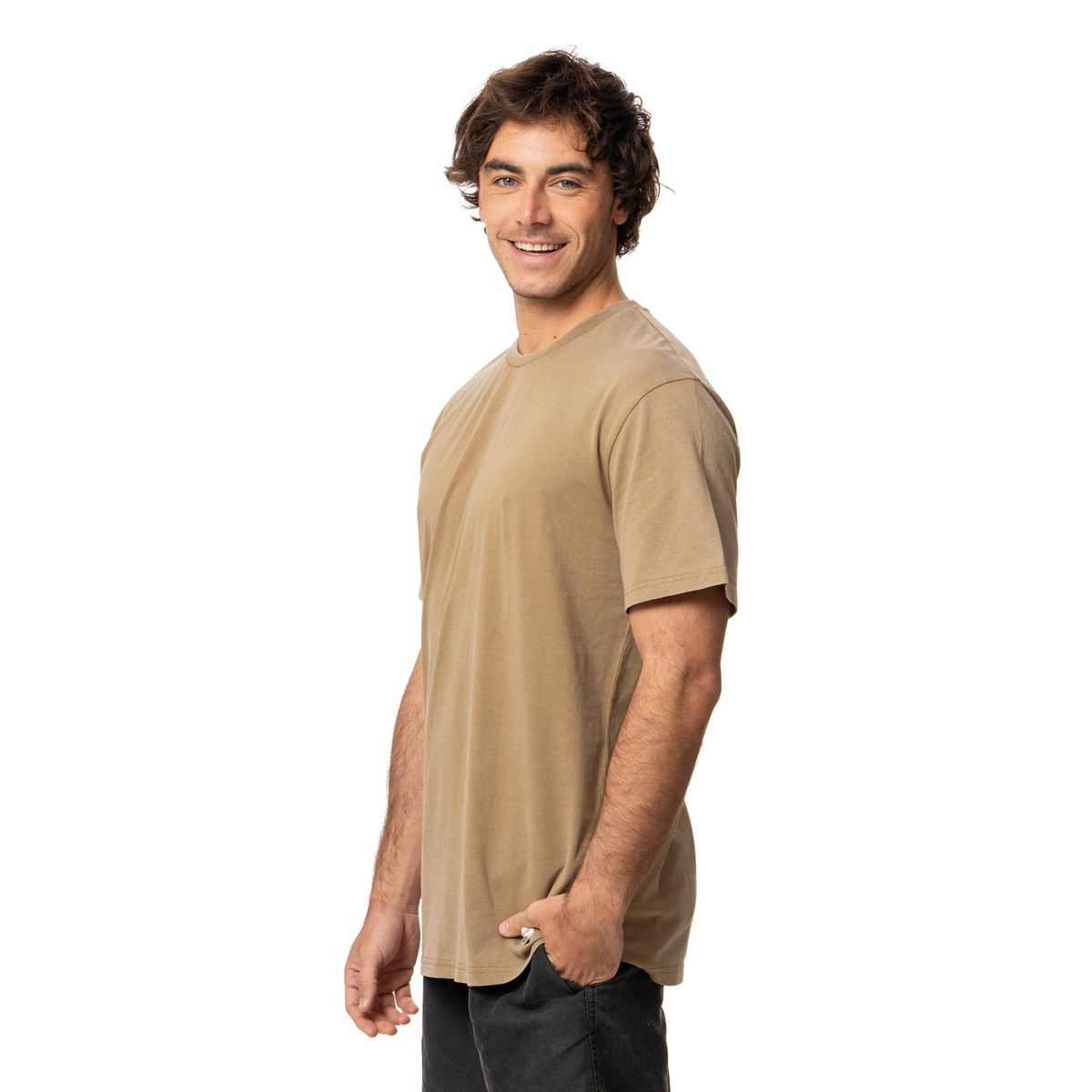 KIVUL - Polera Hombre Parche Café Kivul