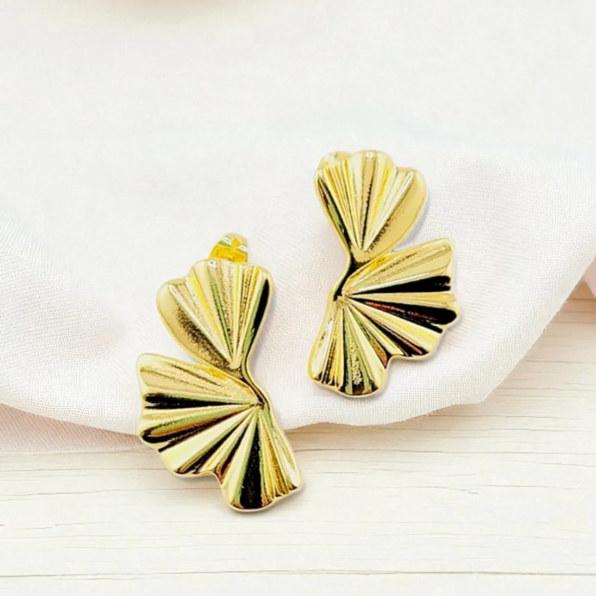JOYAS MONTERO - Aros Violeta Gold Baño Oro 24k