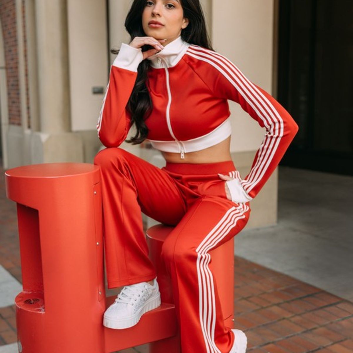 VRUSSO - Pantalón De Buzo Con Líneas Blancas Flare