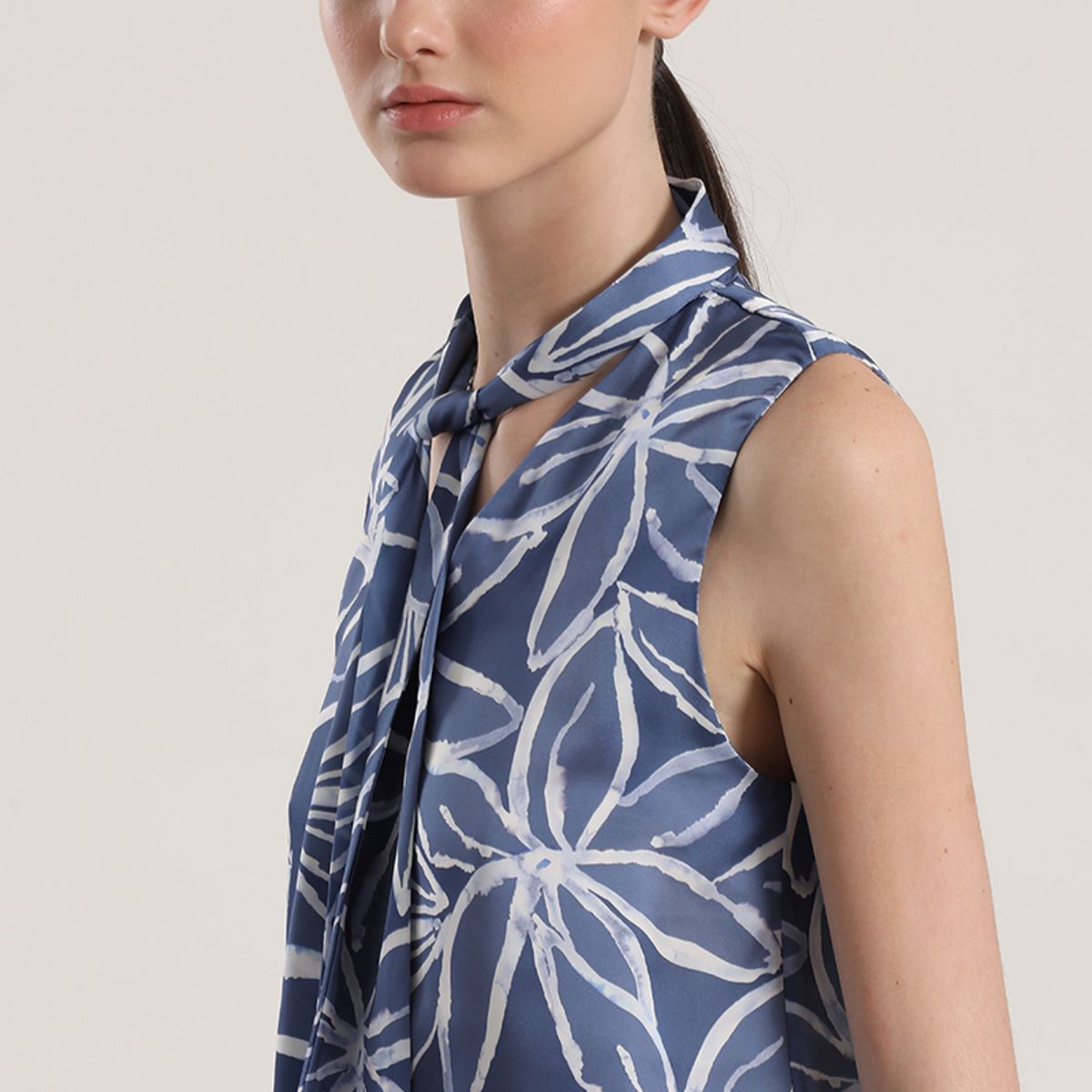 LIOLA - Blusa satin estampada con lazo liola mujer azul