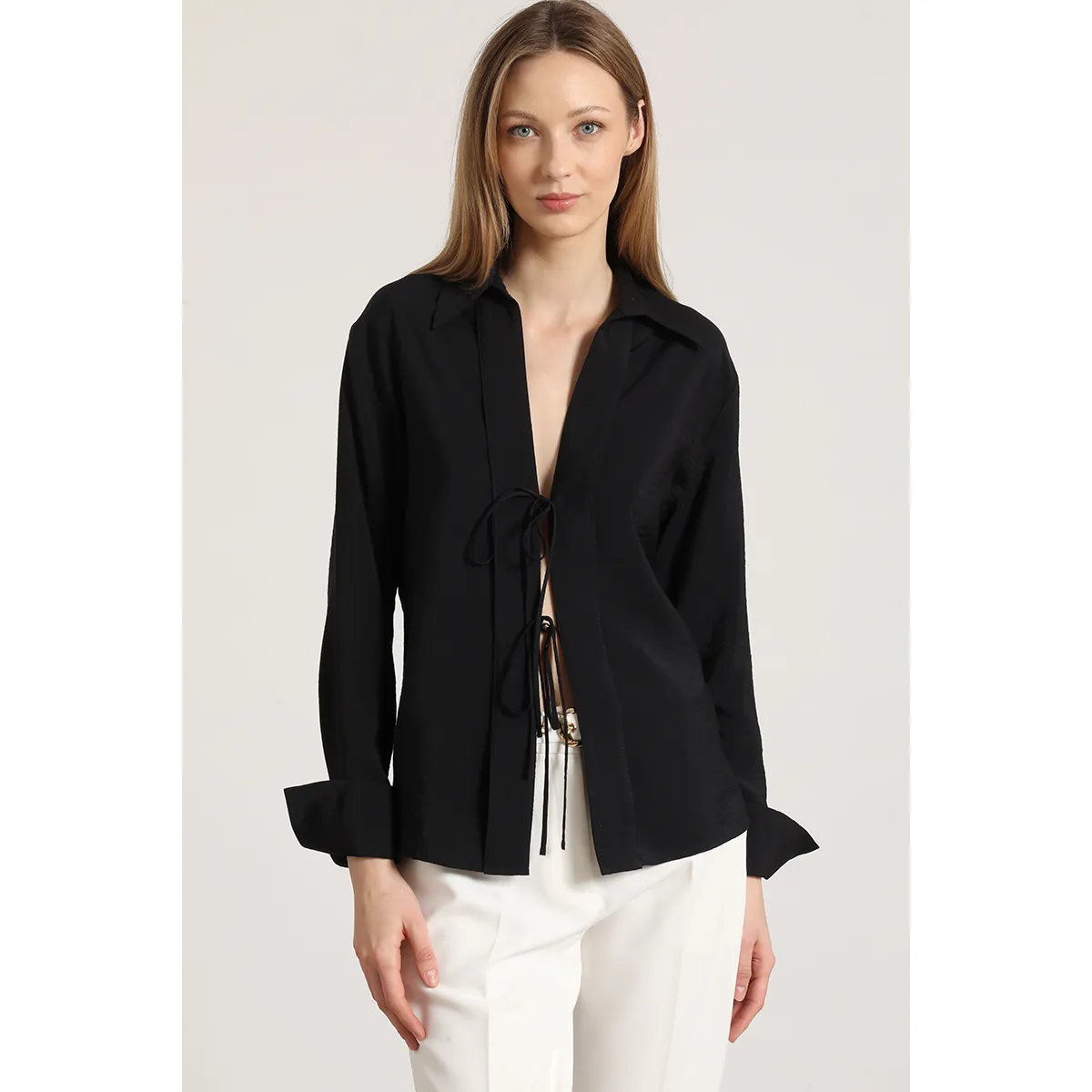 LIOLA - Blusa amarras Liola mujer negro