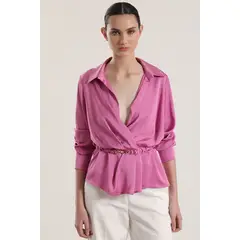 LIOLA - Blusa cruzada con cinturón mujer fresa