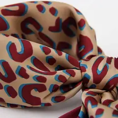 VC ACCESORIOS - Pañuelo Silk feeling 70 x 70