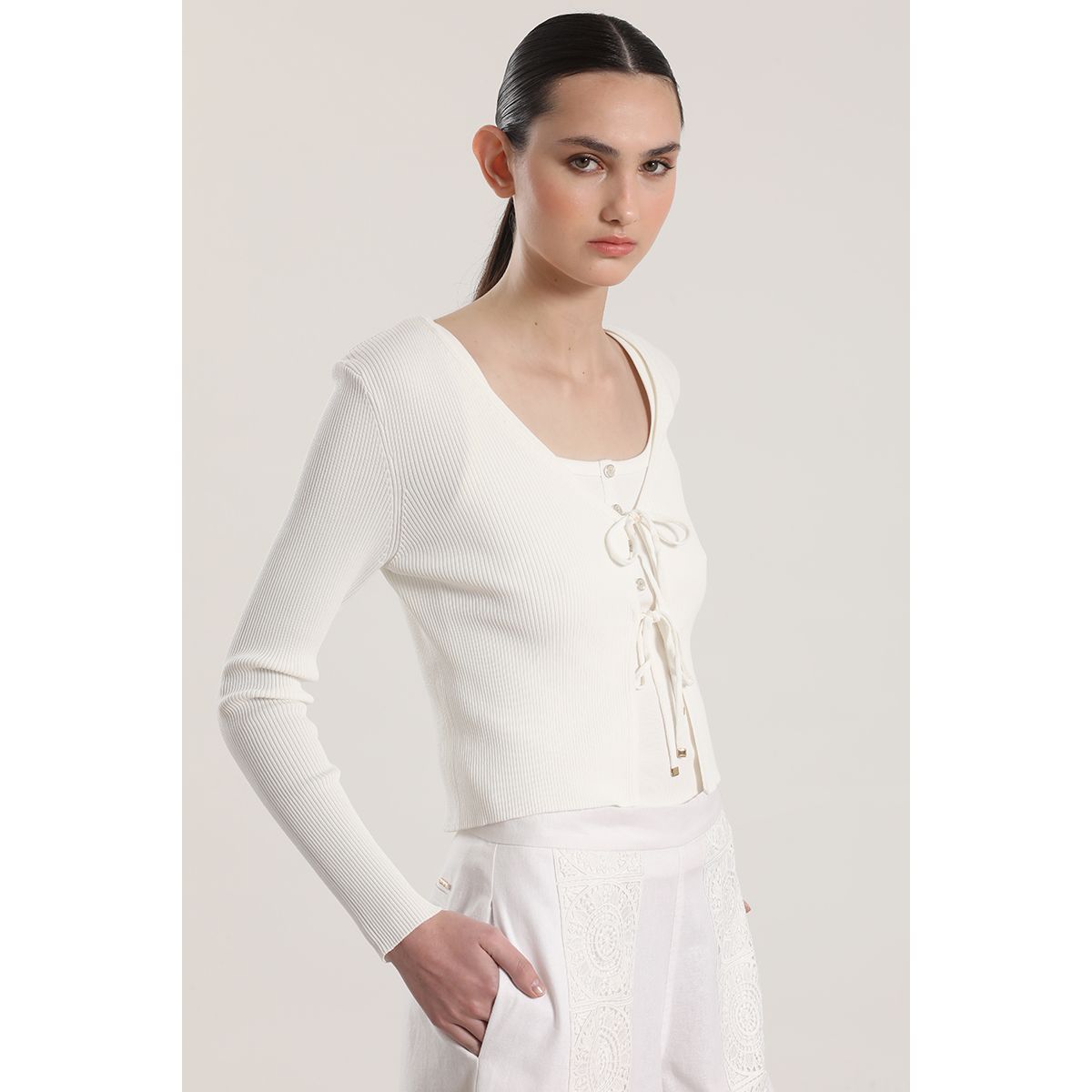LIOLA - Cardigan con amarras Liola mujer crudo