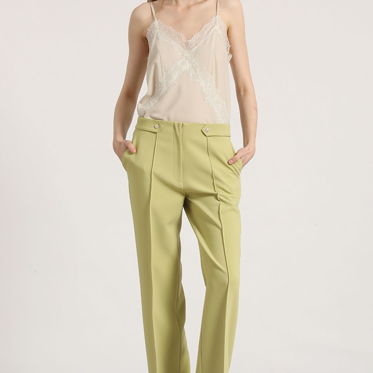 LIOLA - Pantalón recto aplicación Liola mujer pistacho