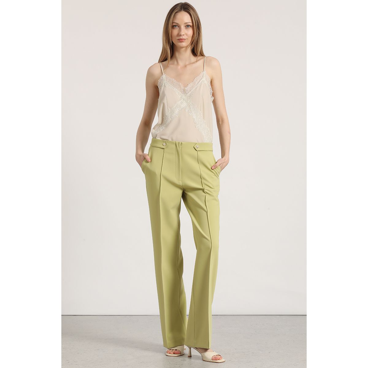 LIOLA - Pantalón recto aplicación Liola mujer pistacho