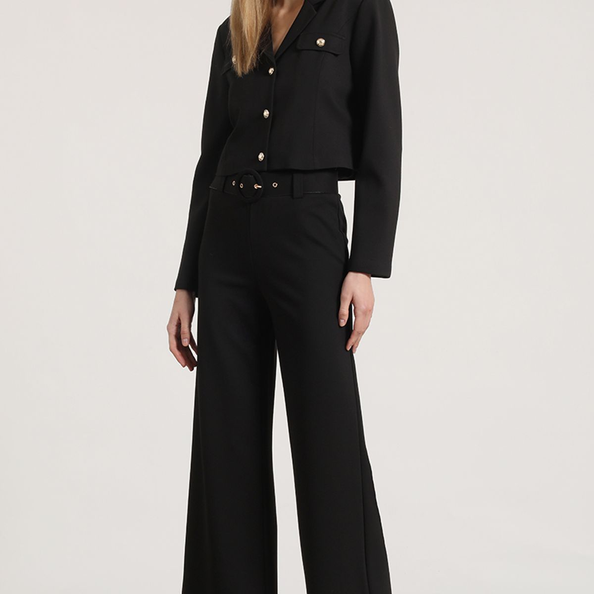 LIOLA - Chaqueta cropped Liola mujer negro