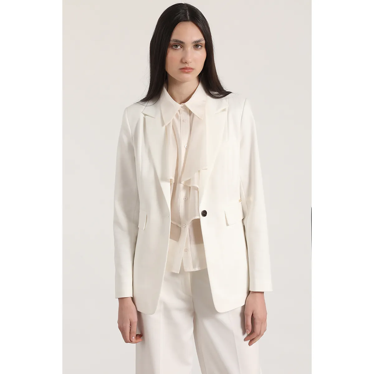 LIOLA - Blazer entallado clásico Liola mujer crudo