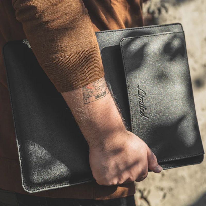 GENERICO - Funda para Notebook Limited - Black / 13