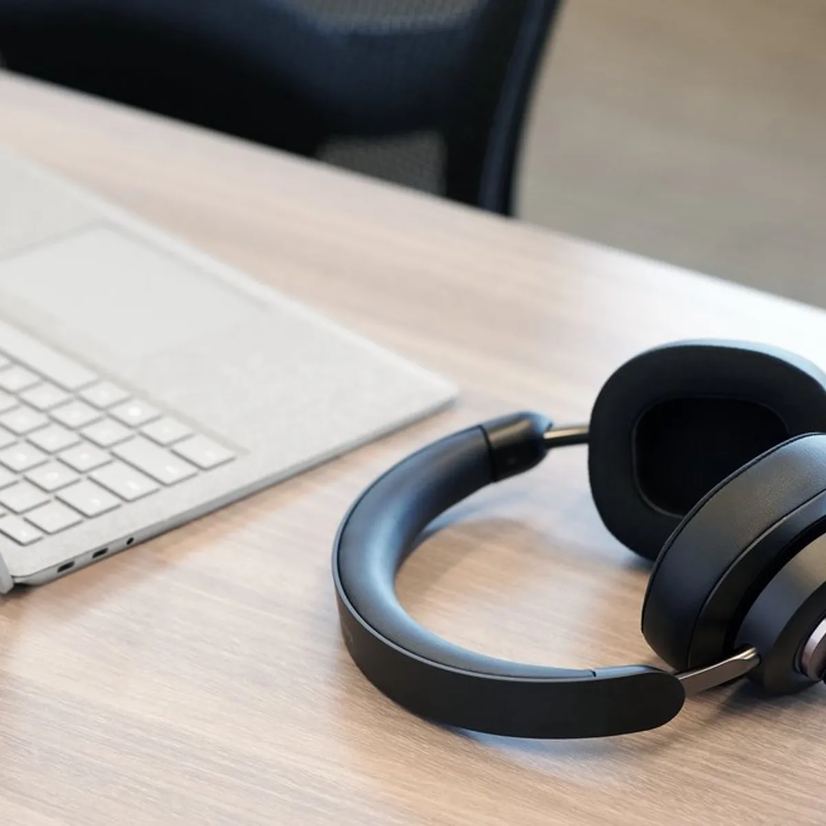 KENSINGTON - Audífonos Bluetooth Profesionales Kensington H3000 USB-C