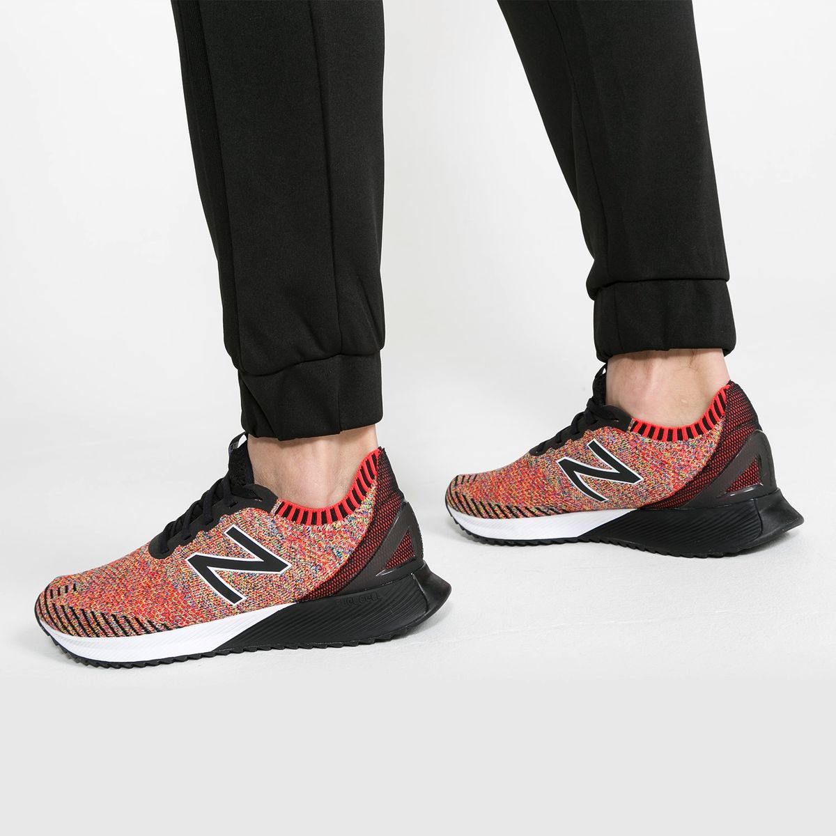 NEW BALANCE - Fuel Cell Echo Zapatilla Running Hombre