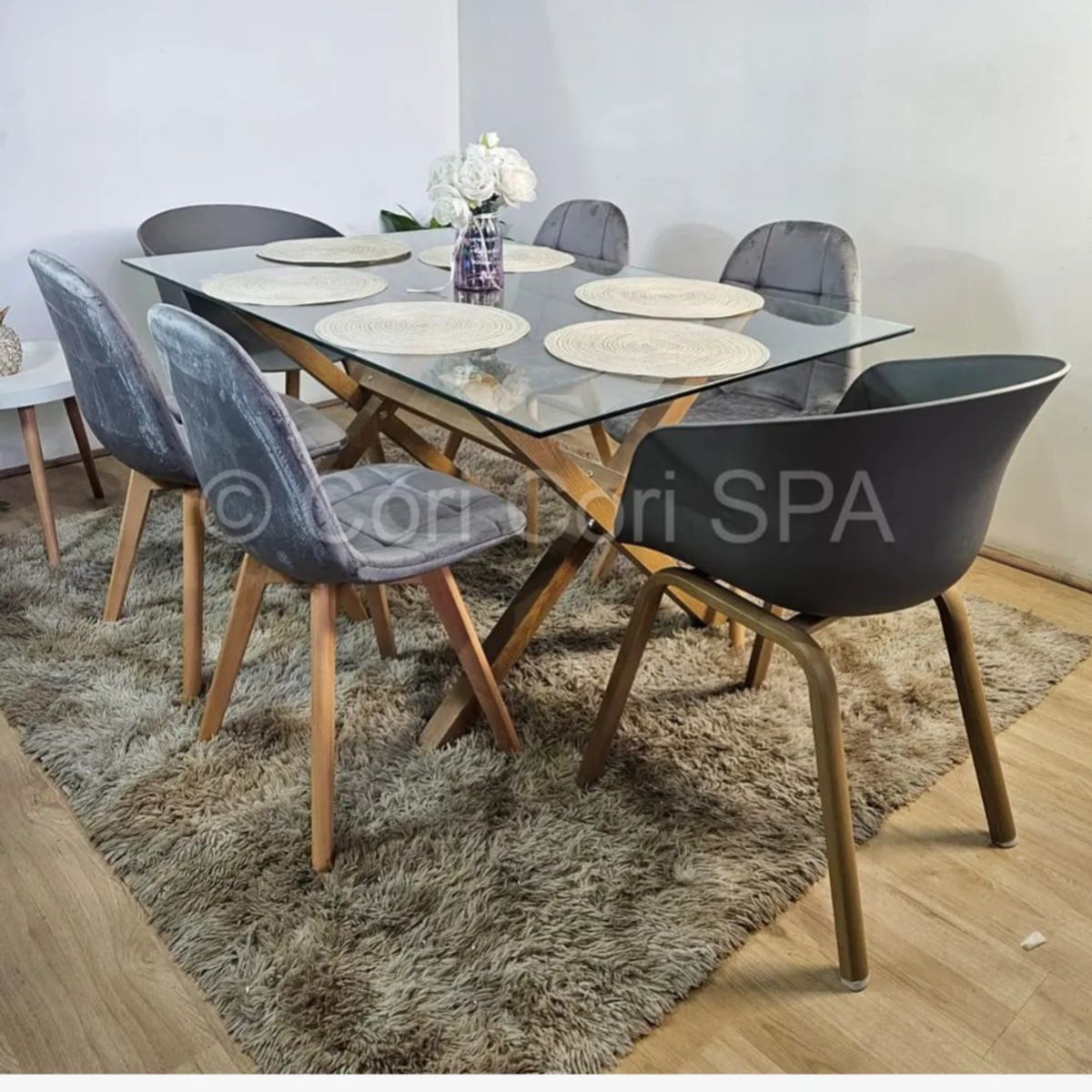 CORI CORI - Comedor Medlock 140x90cm + 4 Sillas Capitonne Velvet + 2 Sillas Cup
