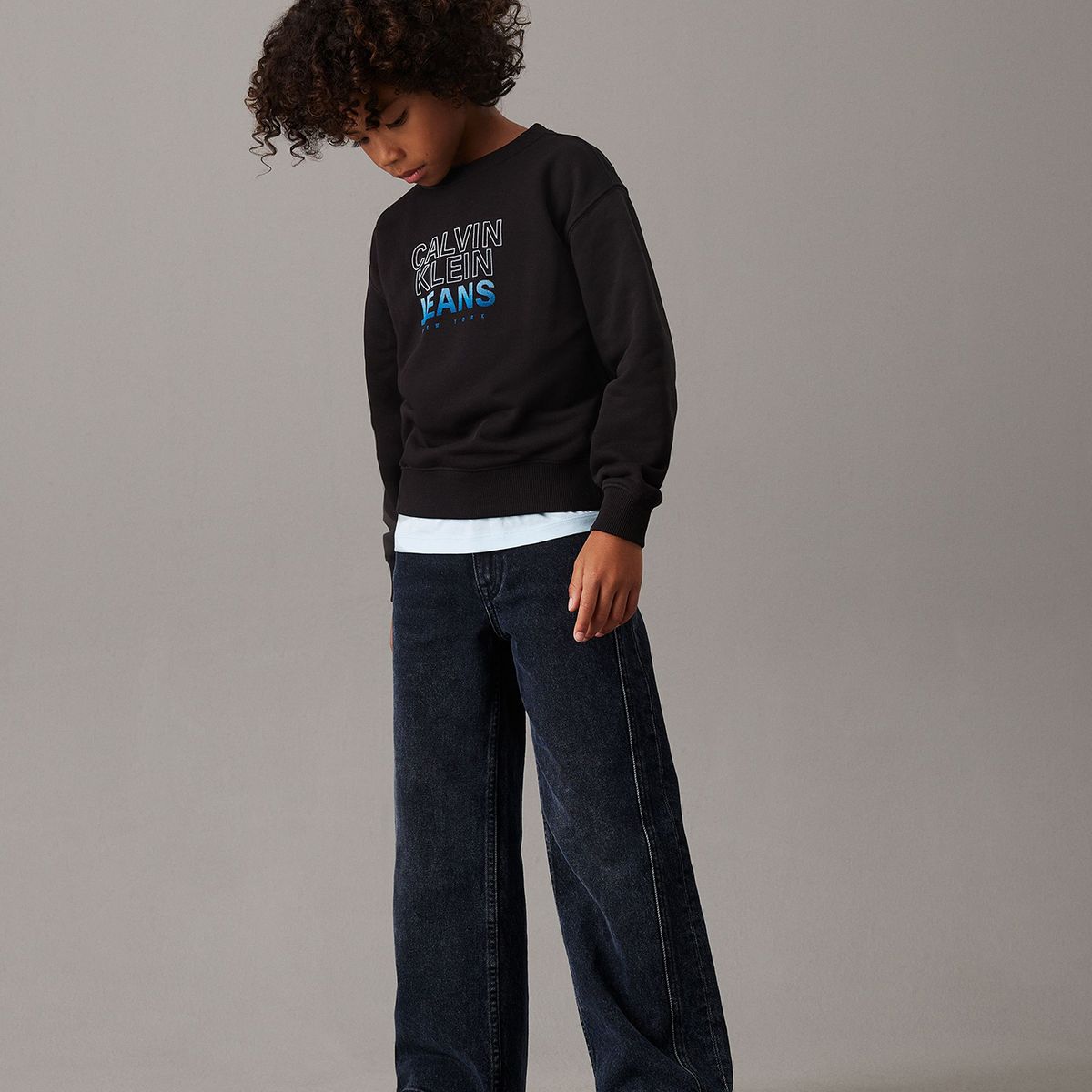 CALVIN KLEIN - Polerón Niño Gradient Flock Logo Negro Calvin Klein