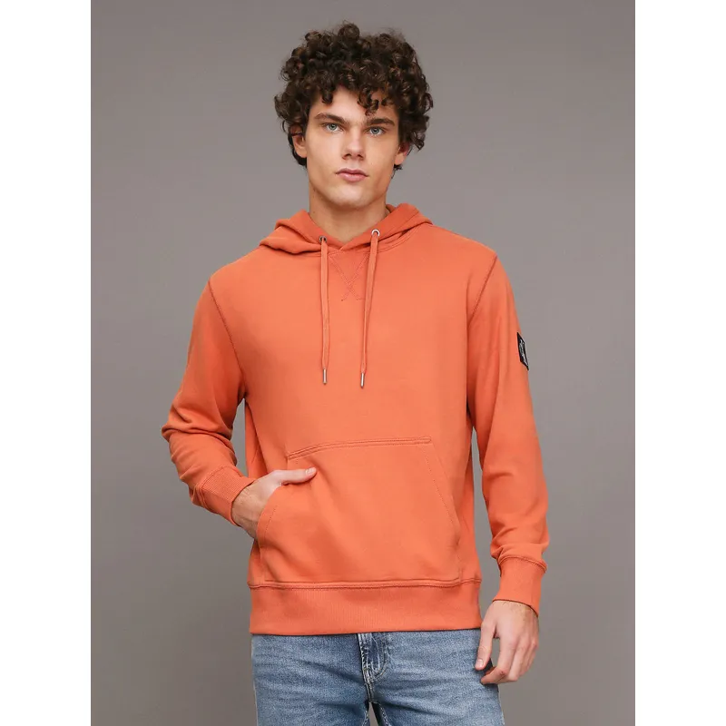 CALVIN KLEIN - Polerón con Gorro Badge Naranja Calvin Klein
