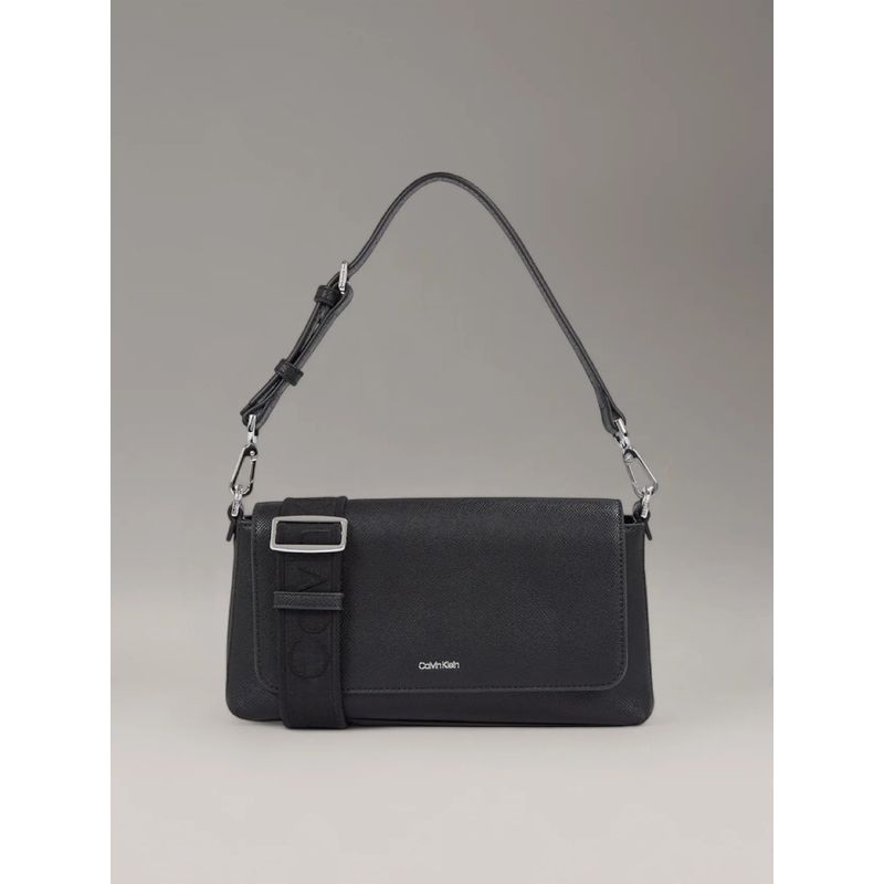 CALVIN KLEIN - Cartera Ck Must Caviar Negro Calvin Klein