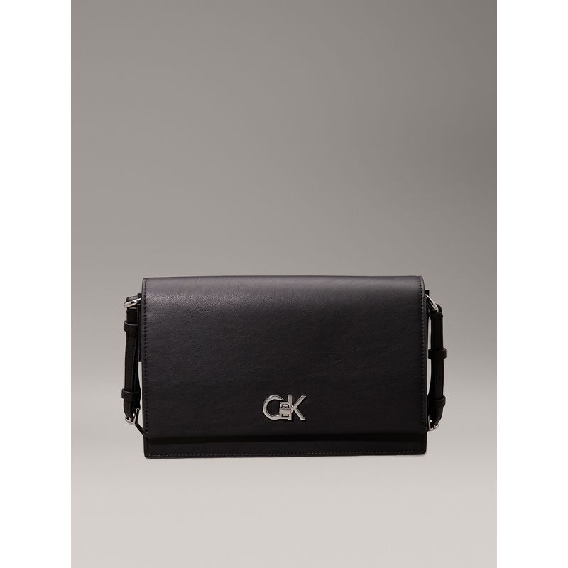 CALVIN KLEIN - Cartera Ck Elongated Negro Calvin Klein