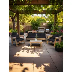 MIARUSTE - TERRAZA RÚSTICA MARIAND 5 CUERPOS MADERA COLOR ROBLE COJINERÍA NEGRO.