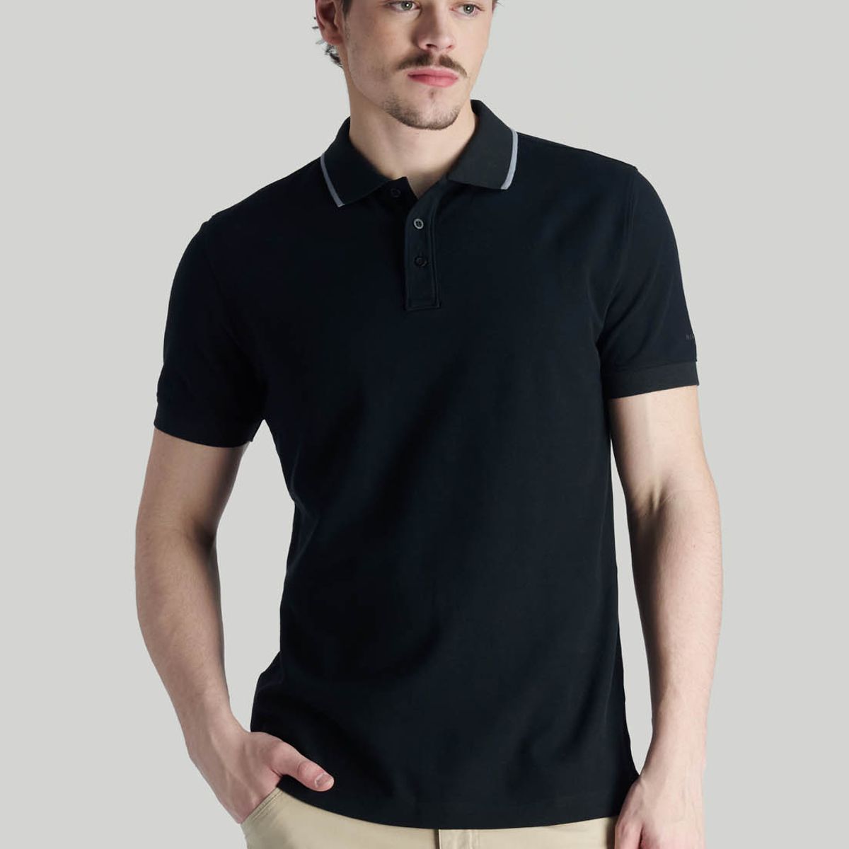 NIMTU - Polera Peumo Casual Negro Nimtu