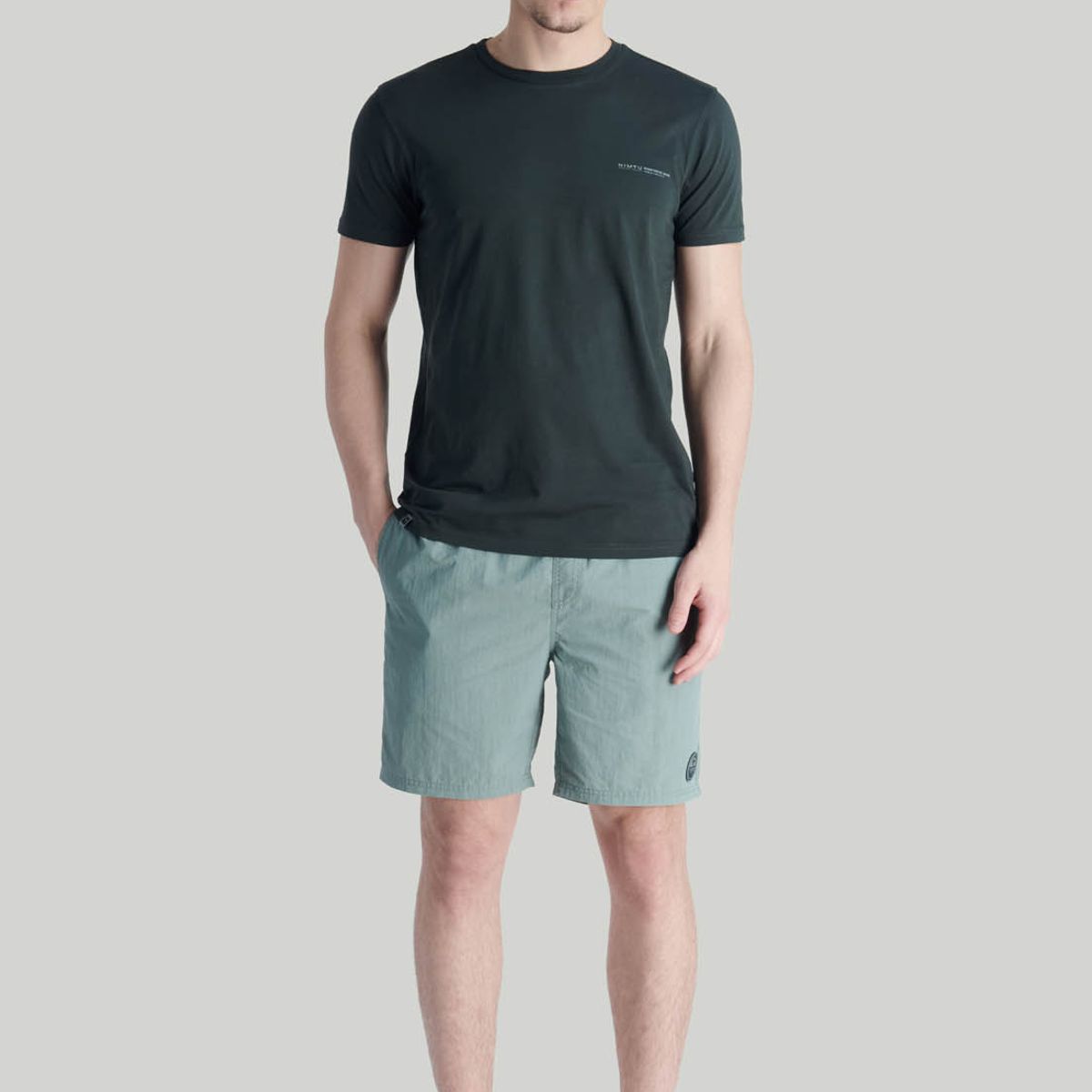 NIMTU - Polera Geo 1 Nt Gris Nimtu